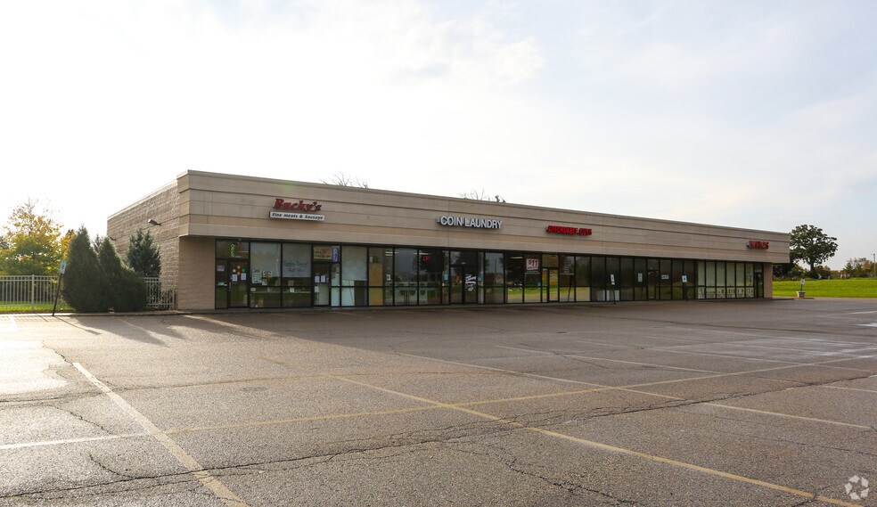 225 Bay View Rd, Mukwonago, WI for sale - Primary Photo - Image 1 of 1