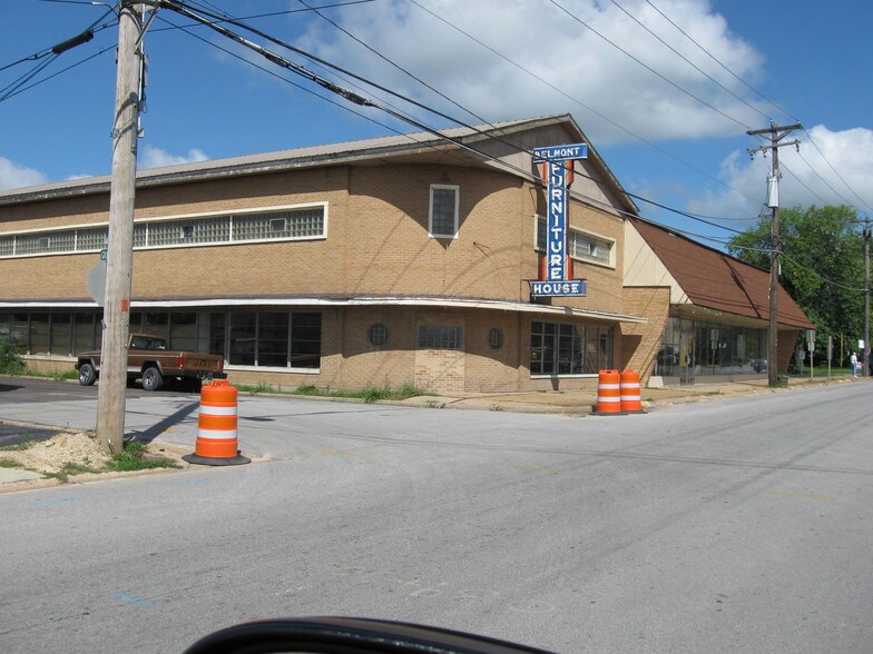 155 N Main St, Saint Clair, MO 63077