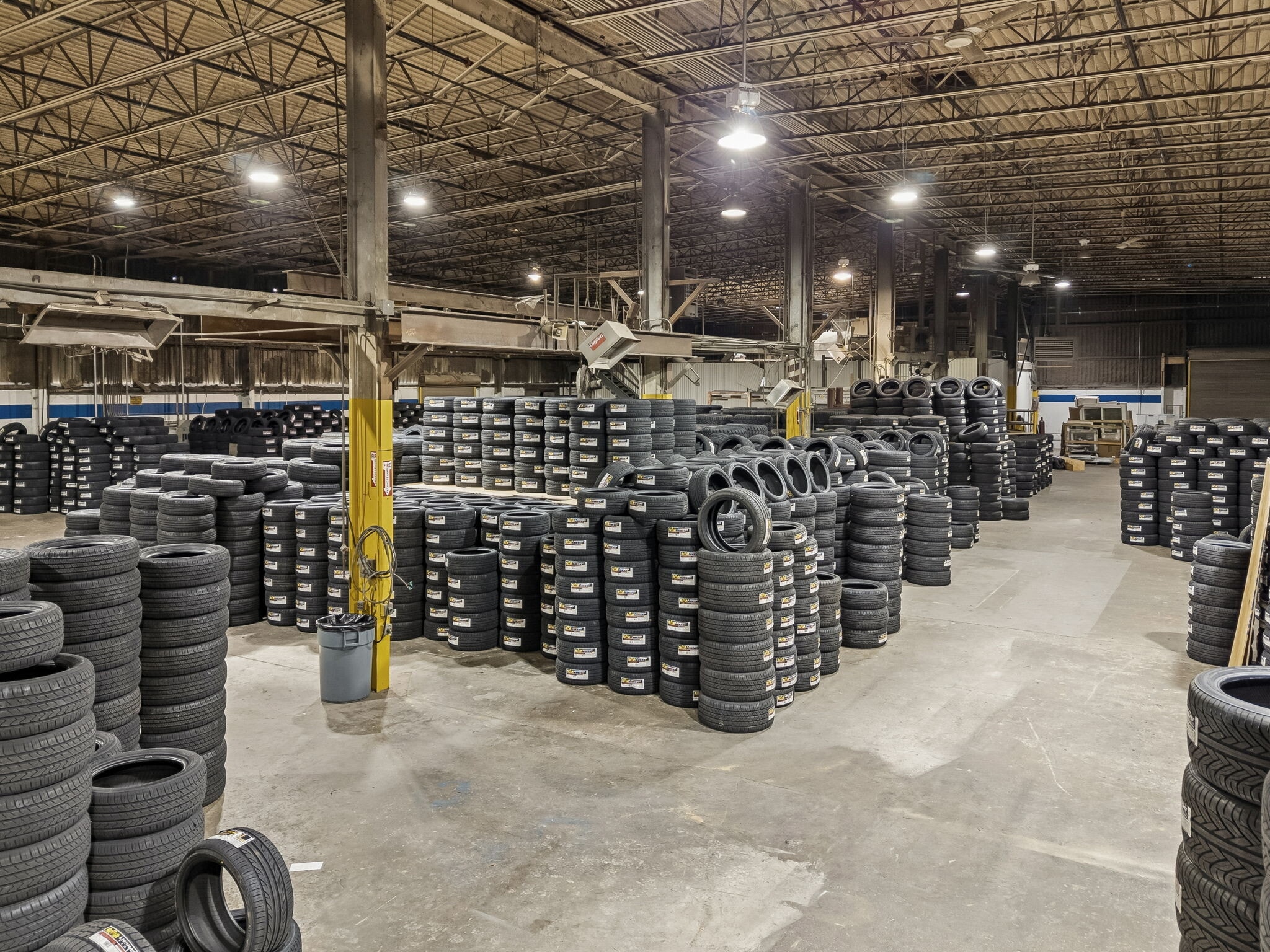 411 Industrial Dr, White House, TN for lease Interior Photo- Image 1 of 8
