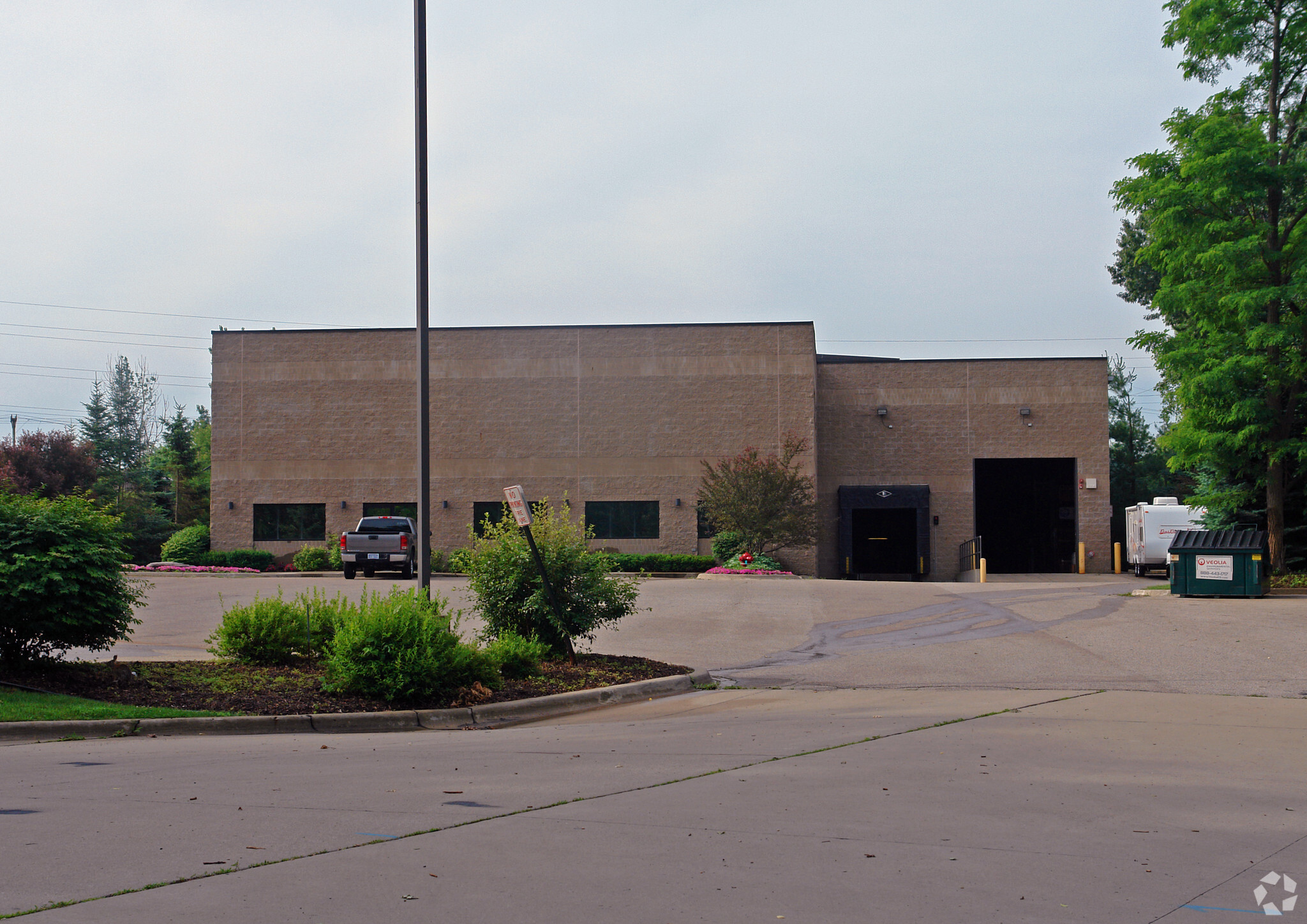 2900 Auburn Ct, Auburn Hills, MI for sale Primary Photo- Image 1 of 1