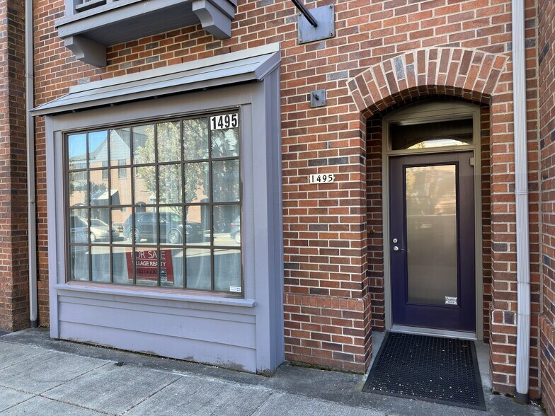 1495 NE Village St, Fairview, OR 97024 Retail for Sale