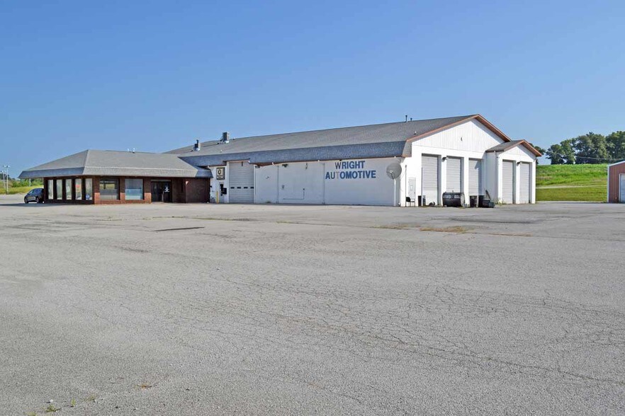 11159 Illinois Route 185, Hillsboro, IL for sale - Building Photo - Image 1 of 1