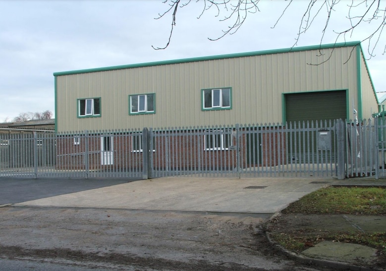 43 Lancaster Rd, Melksham for sale - Primary Photo - Image 1 of 1