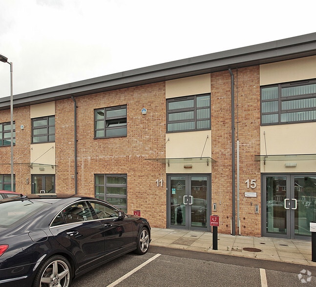 Woodend Av, Liverpool for lease - Building Photo - Image 2 of 8