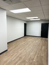 1940 Lone Eagle St, Columbus, OH for lease Interior Photo- Image 2 of 9