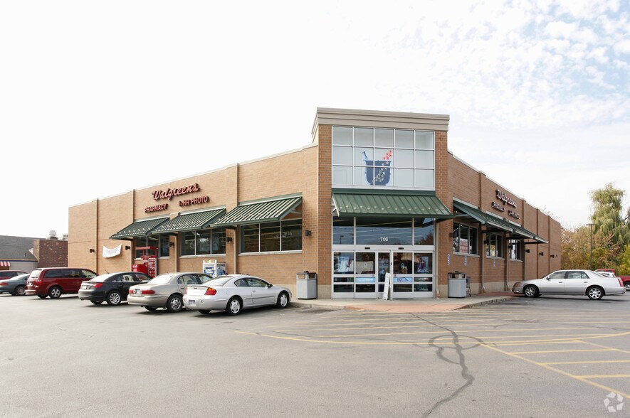 706 S Main St, Adrian, MI for sale - Primary Photo - Image 1 of 1