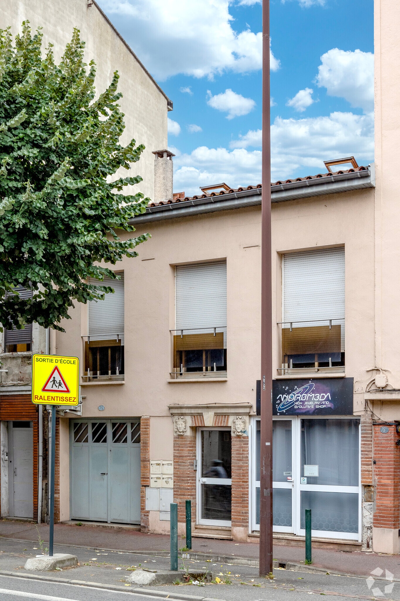 75 Avenue De Muret, Toulouse for sale Primary Photo- Image 1 of 2
