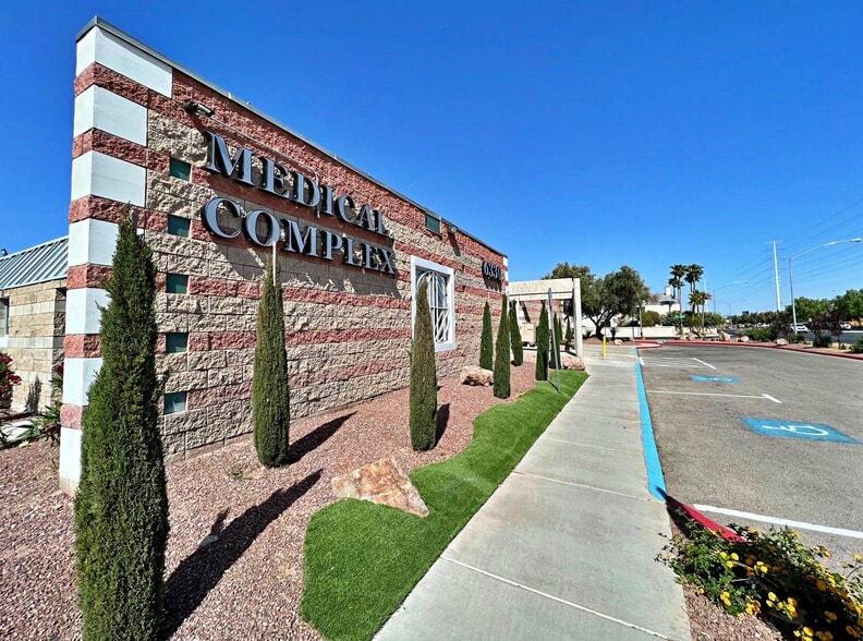 6330 W Flamingo Rd, Las Vegas, NV for lease - Building Photo - Image 2 of 27