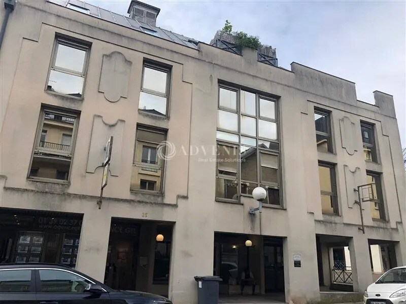 Office in Versailles for sale Building Photo- Image 1 of 8
