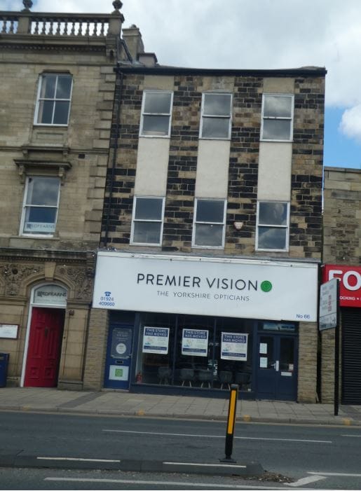 66 Market Pl, Heckmondwike for sale Primary Photo- Image 1 of 1