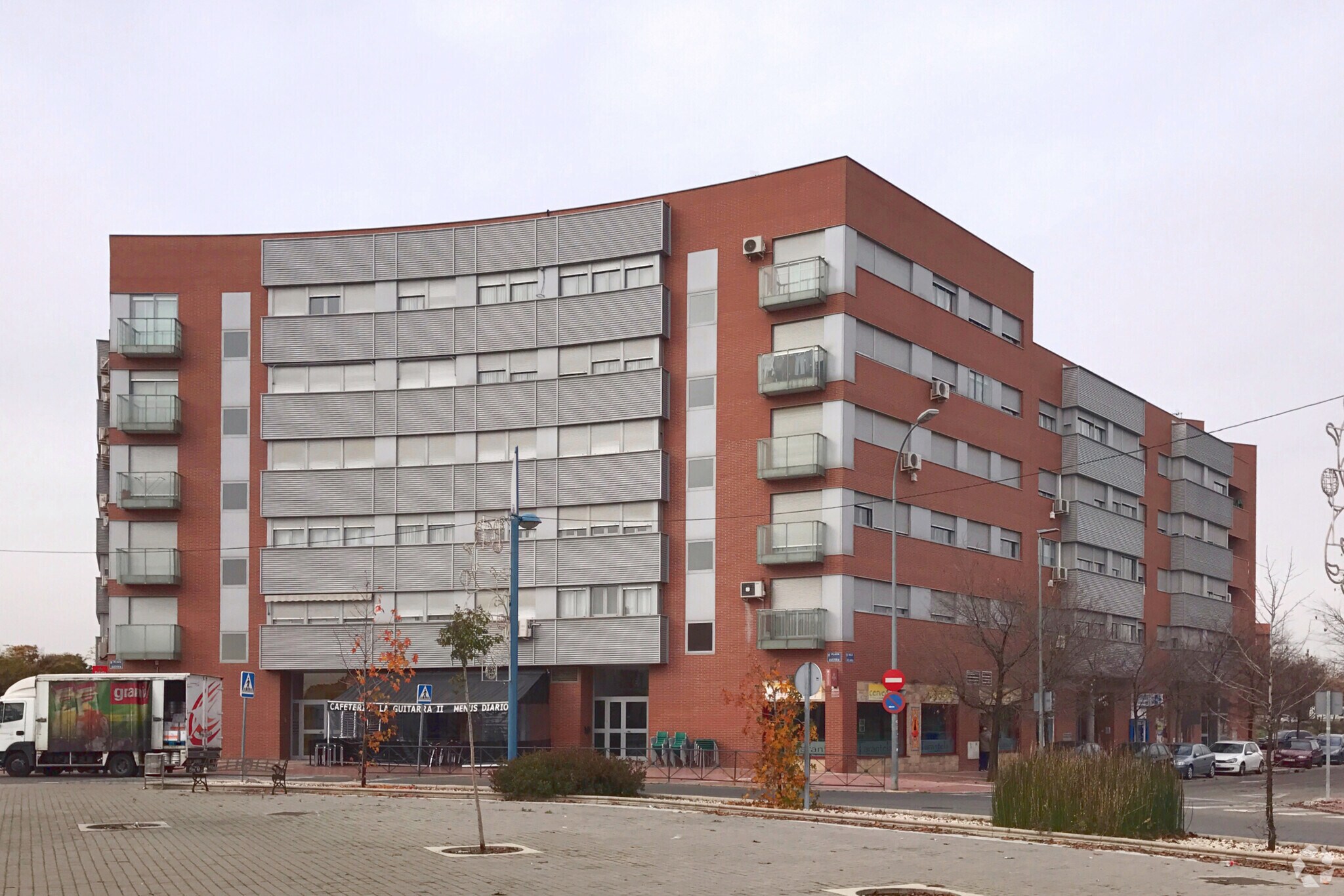 Avenida Unión Europea, 15, Torrejón de Ardoz, Madrid for sale Primary Photo- Image 1 of 1