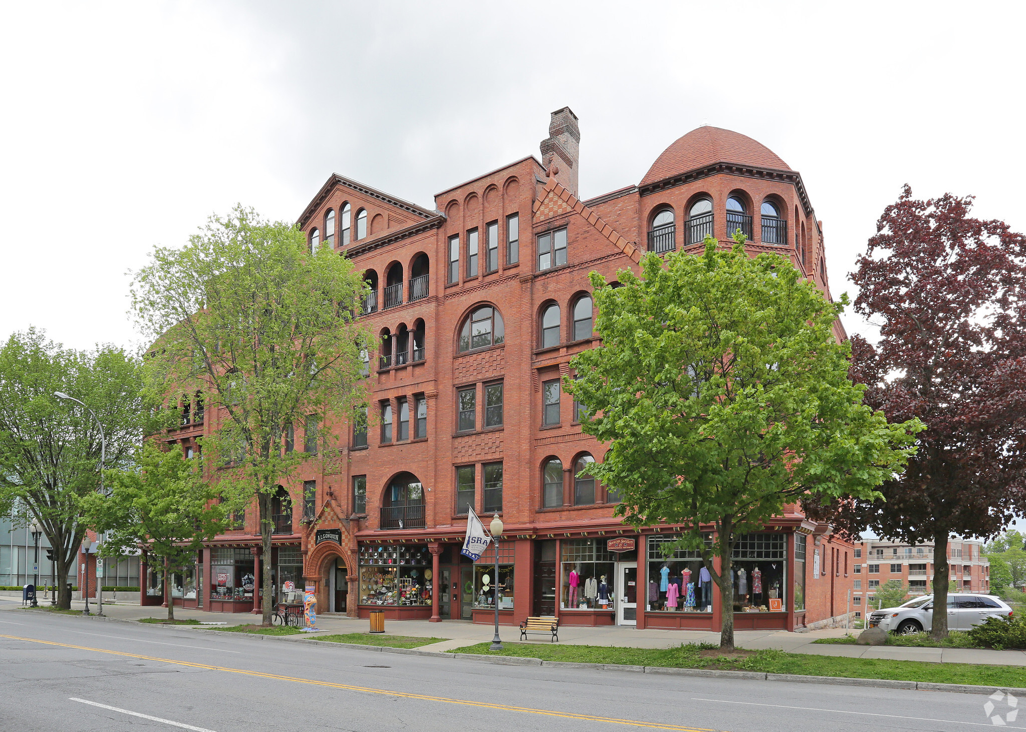 504-516 Broadway, Saratoga Springs, NY for sale Primary Photo- Image 1 of 1