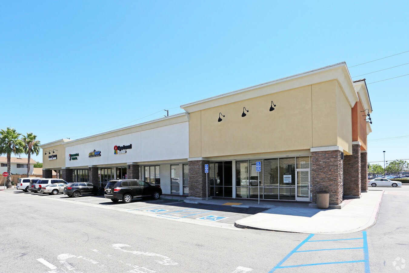 1003510111 E Adams Ave, Huntington Beach, CA 92605