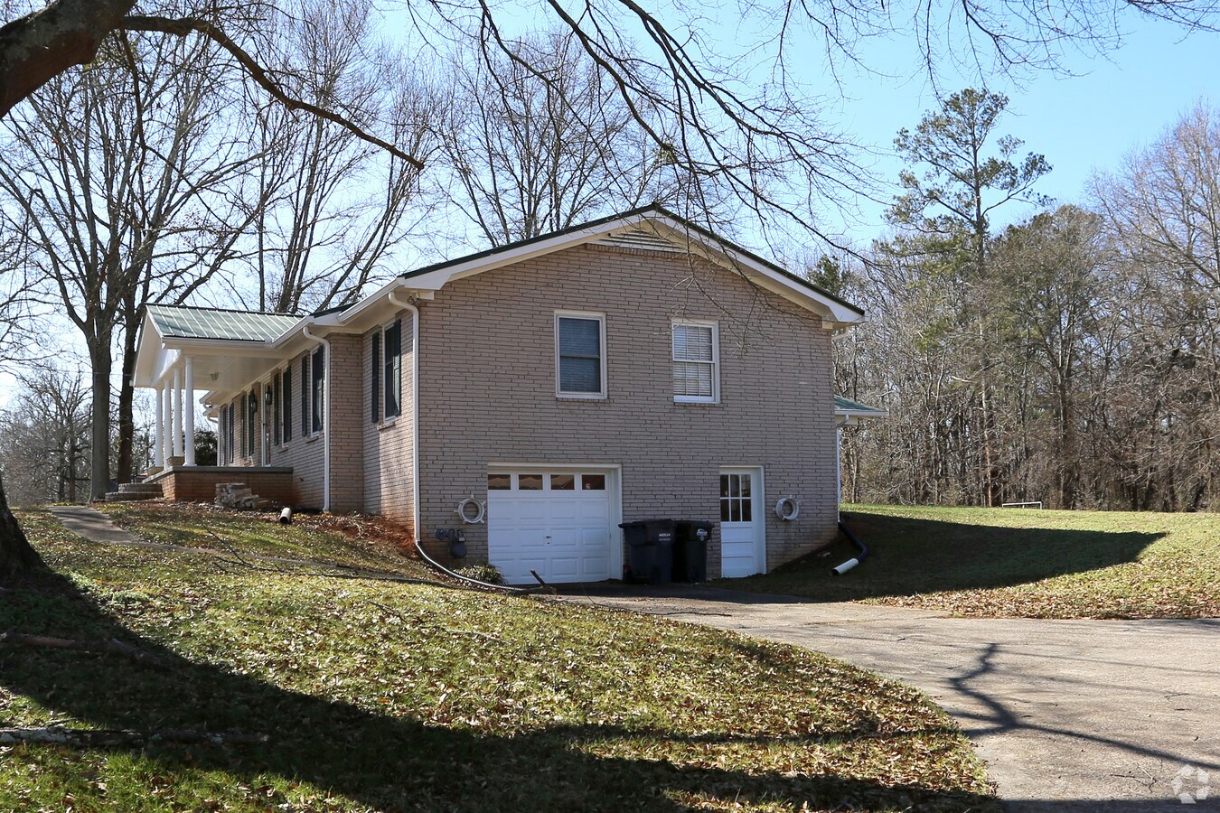 1956 Powder Springs Rd SW, Marietta, GA 30064