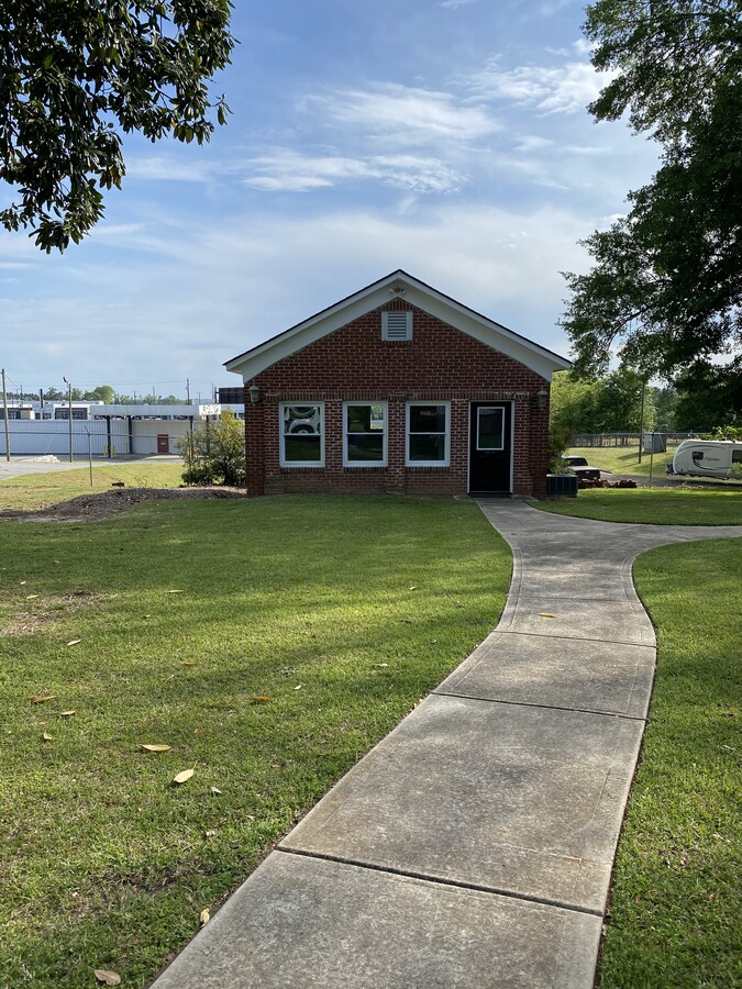 224 Highway 211 NW, Winder, GA 30680