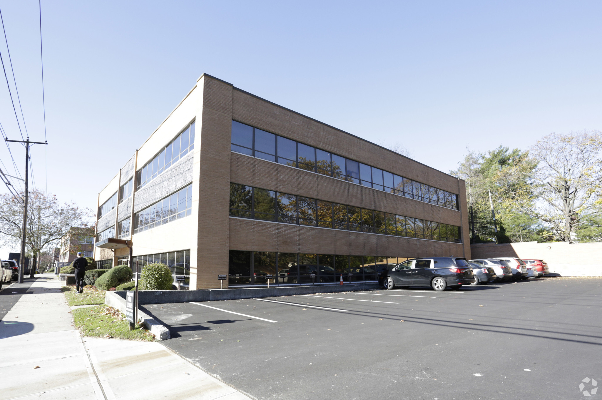 475 Northern Blvd, Great Neck, NY 11021 Office for Sale