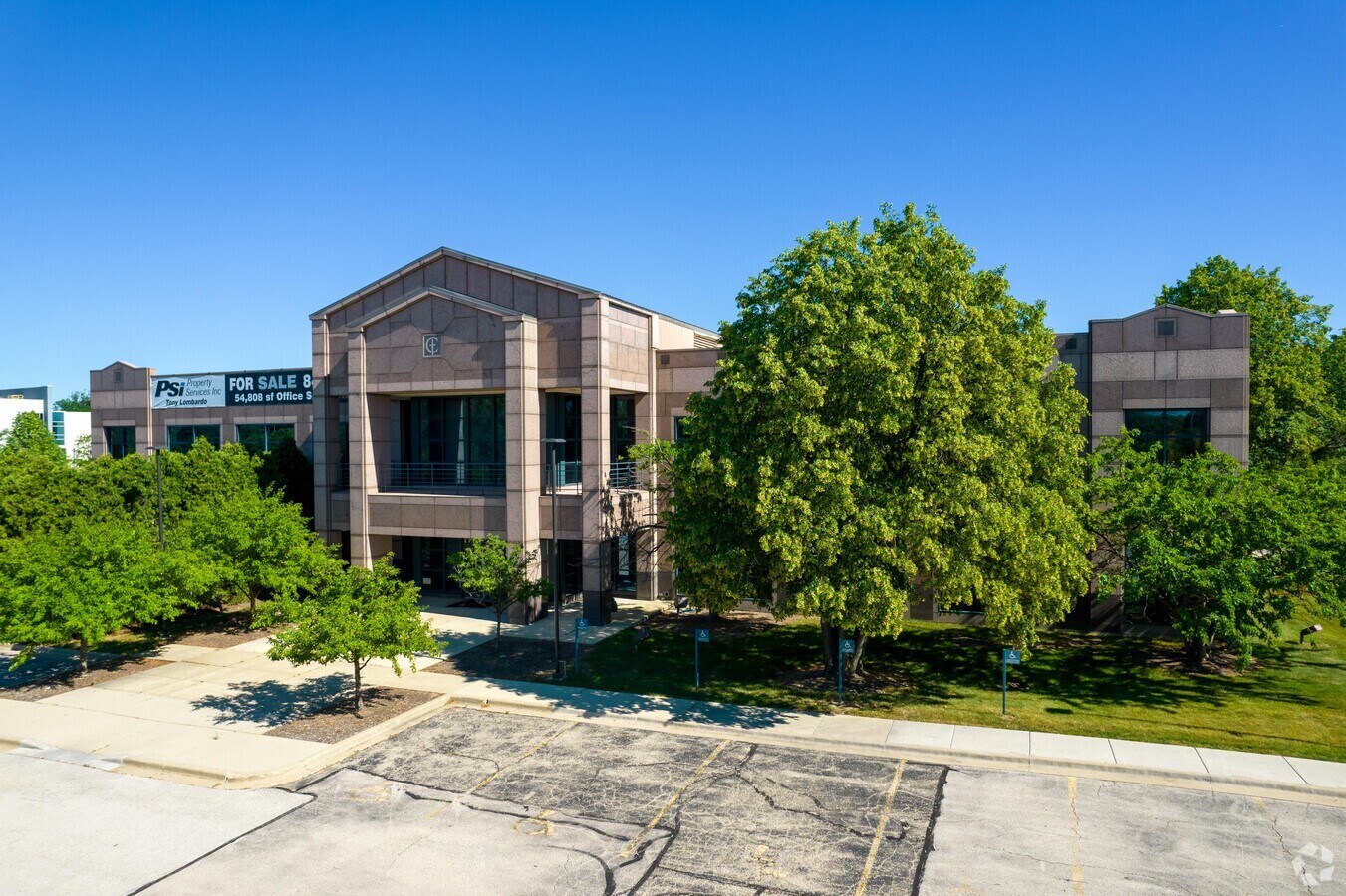 2455 Corporate West Dr, Lisle, IL 60532