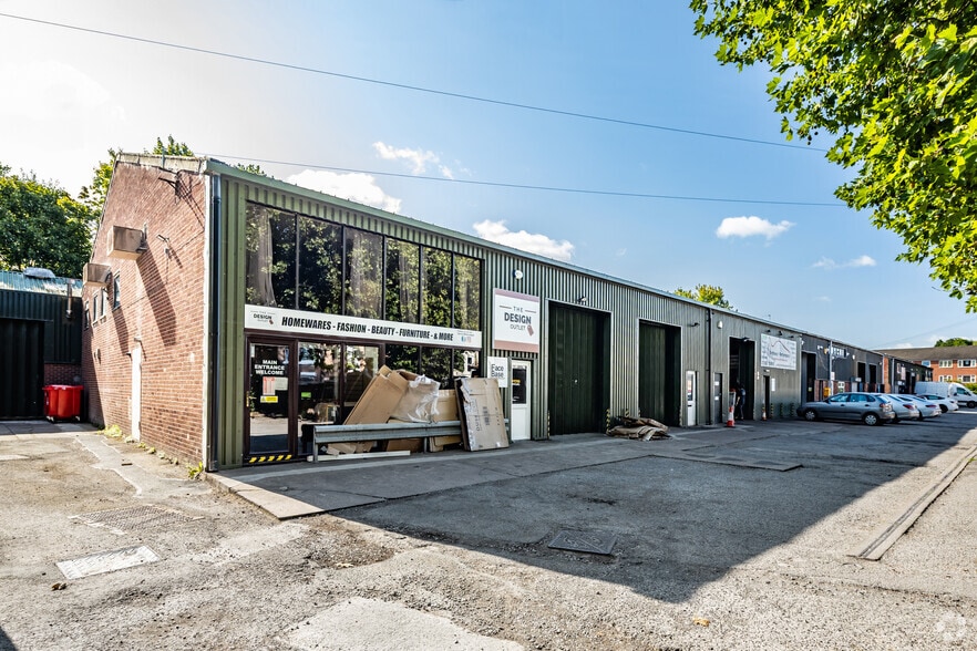 Navigation Rd, Northwich for sale - Primary Photo - Image 1 of 1