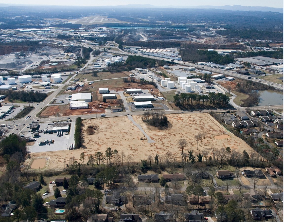 4709 Bonny Oaks Dr, Chattanooga, TN 37416