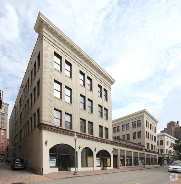 111-113 Hale St, Charleston, WV for sale - Primary Photo - Image 1 of 1