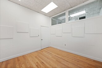 17 Lincoln St, Newton Highlands, MA for lease Interior Photo- Image 1 of 7