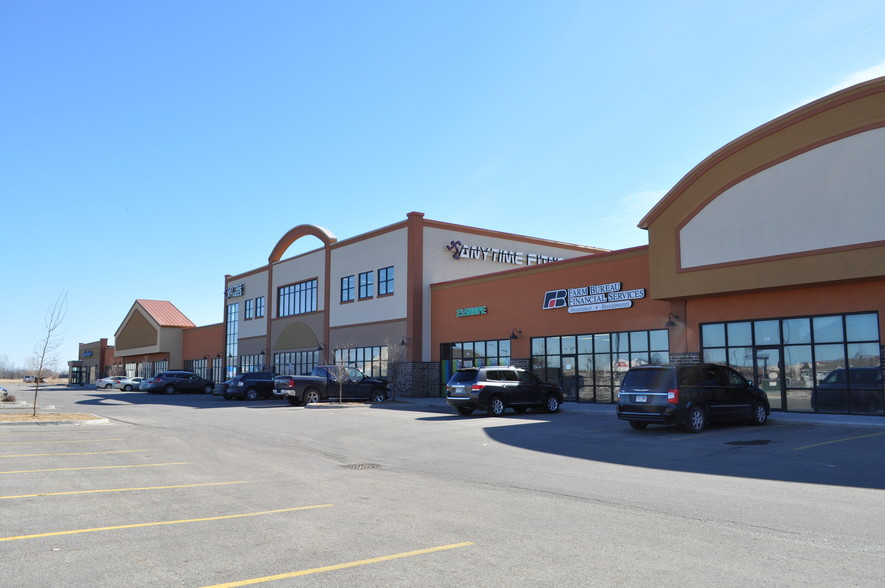 1710 W Center Ave, Dilworth, MN for lease - Building Photo - Image 1 of 4