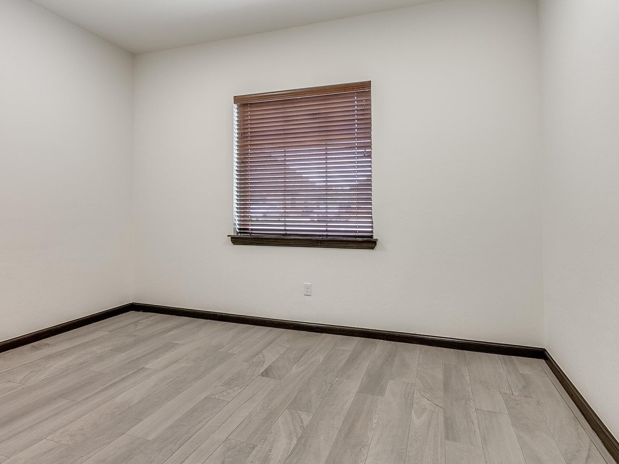 15201 Crown at Lone Oak Rd, Edmond, OK 73013 The Address Crown at