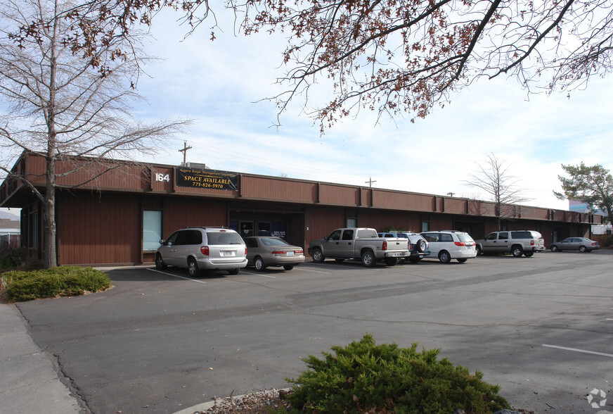 164 Hubbard Way, Reno, NV for lease - Primary Photo - Image 1 of 4