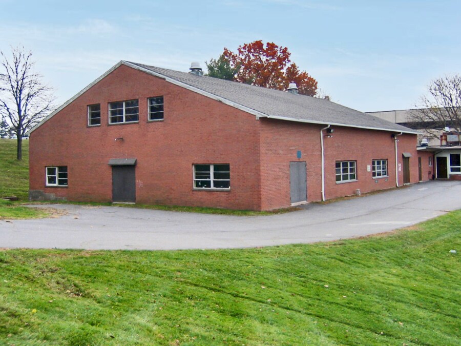 466 S Broad St, Meriden, CT 06450 w/ 500 S Broad St.