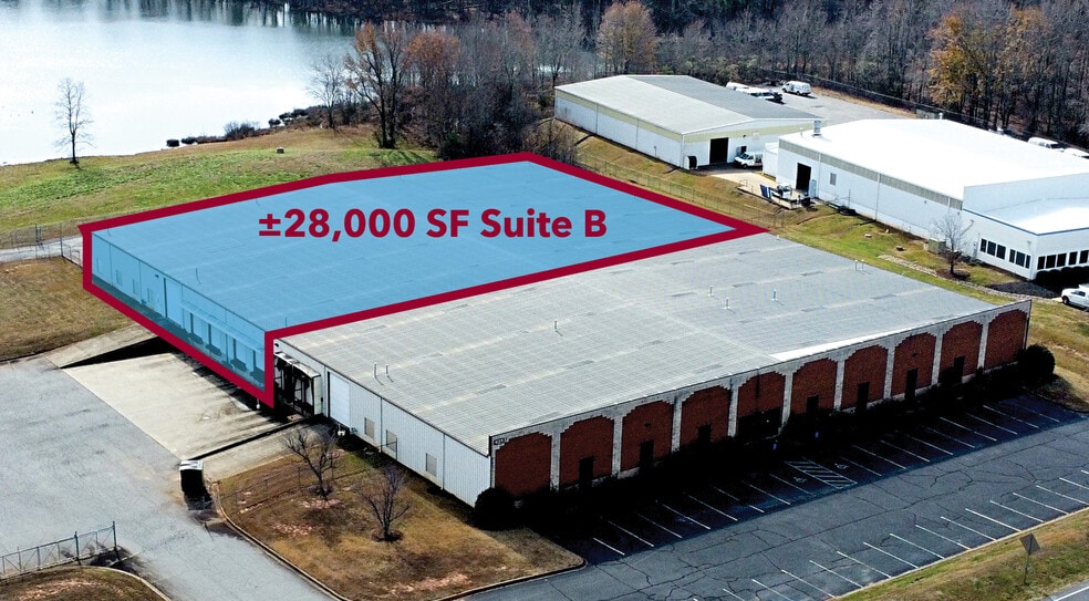 925 Berry Shoals Rd, Duncan, SC for lease - Building Photo - Image 2 of 3