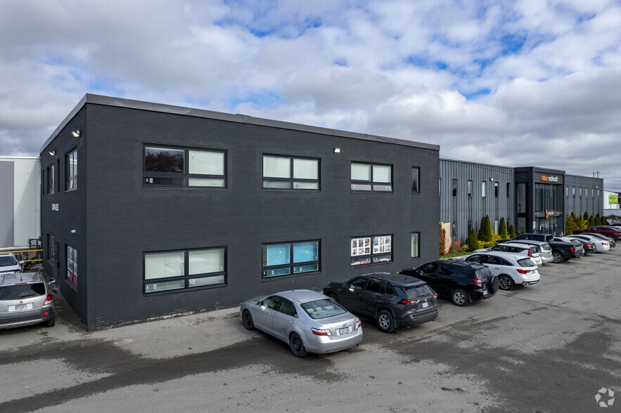 8301 Keele St, Concord, ON for lease - Primary Photo - Image 1 of 4