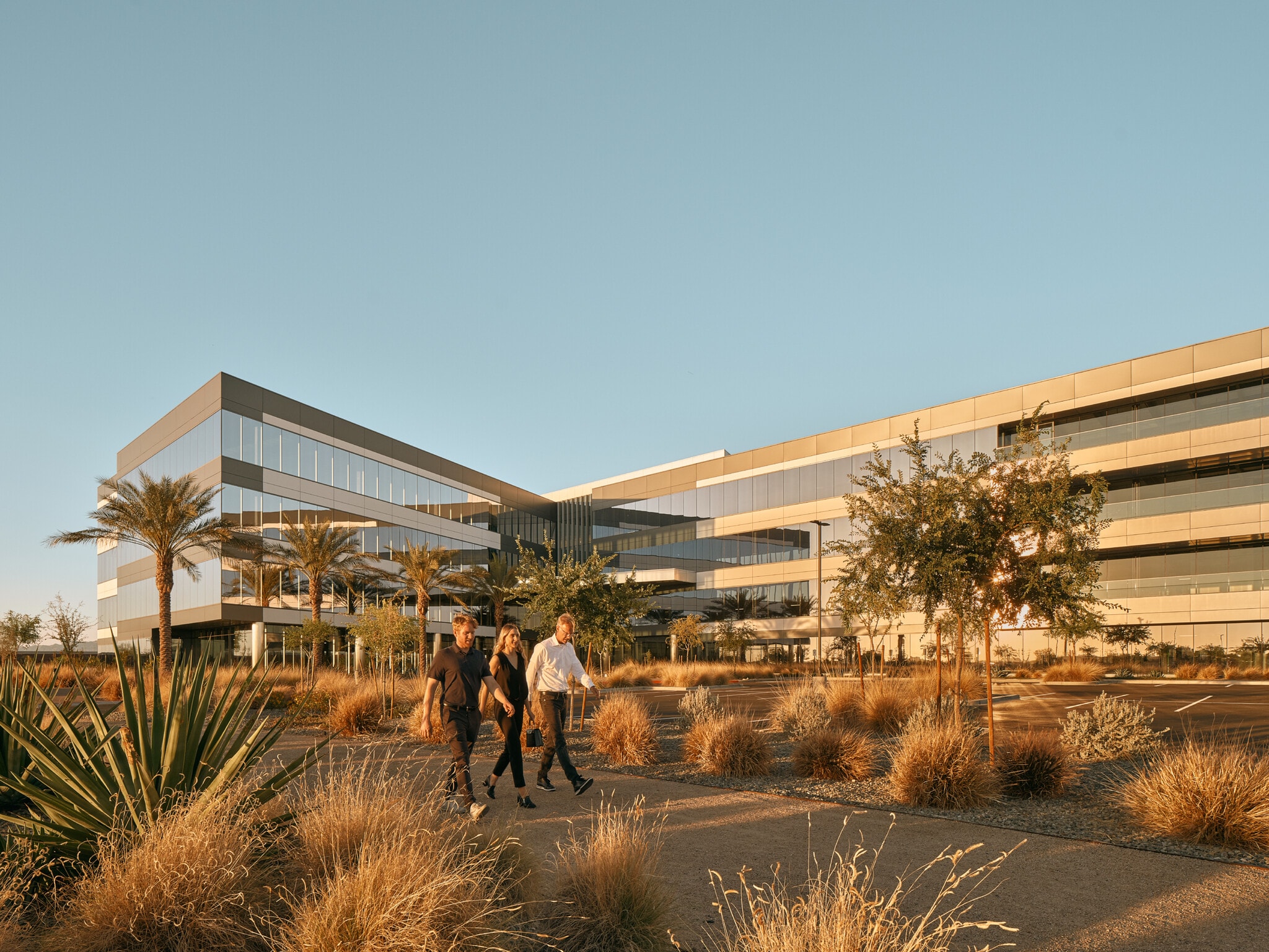 2046 Riverview Auto Dr, Mesa, AZ for lease Building Photo- Image 1 of 21