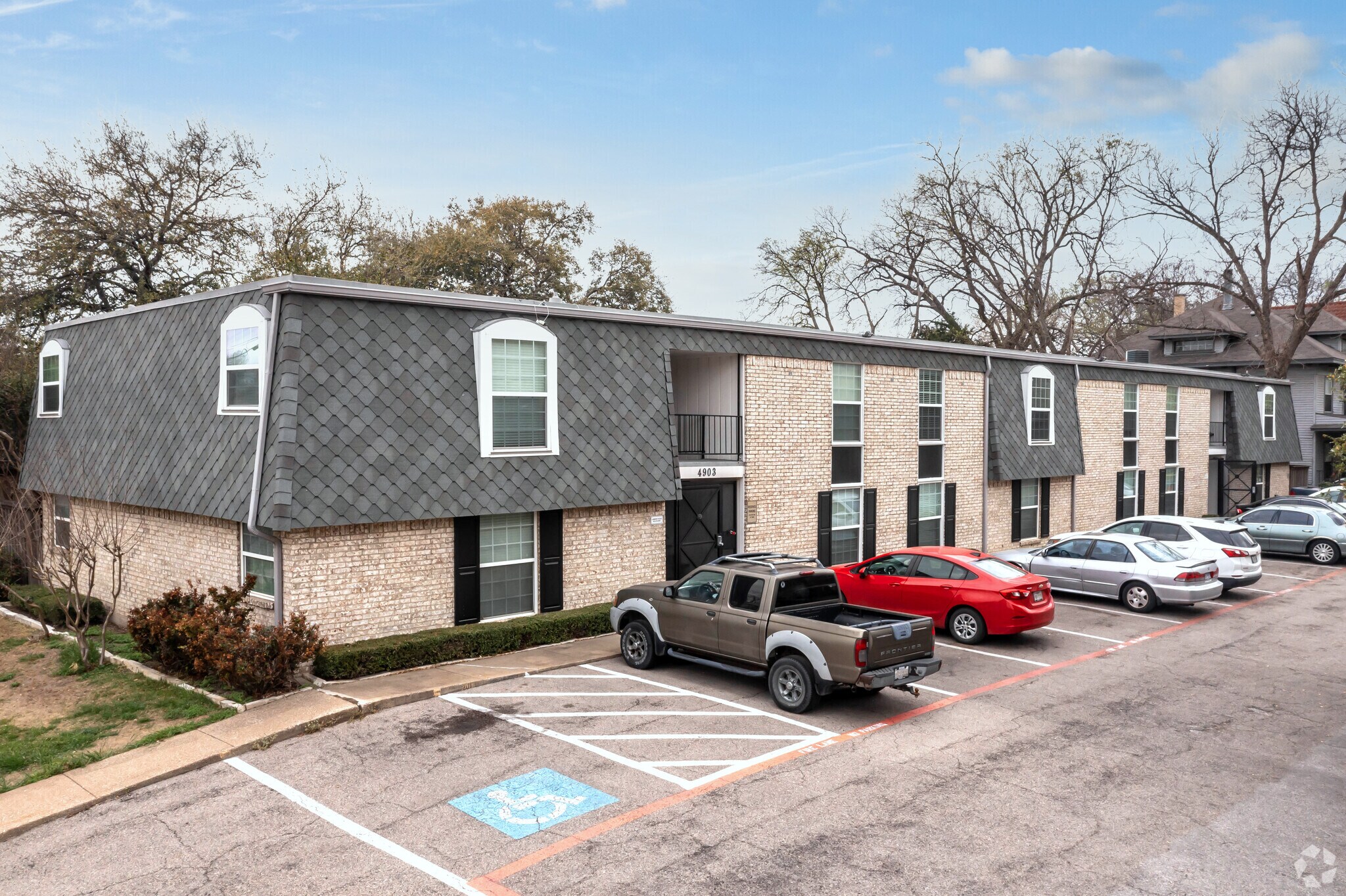 4903 Junius St, Dallas, TX for sale Primary Photo- Image 1 of 1