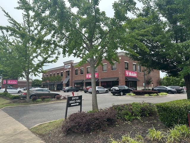 5299 Poplar Ave, Memphis, TN for lease - Building Photo - Image 1 of 9