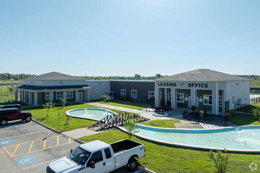 702 Santee St, Prairie View, TX for sale - Building Photo - Image 2 of 16