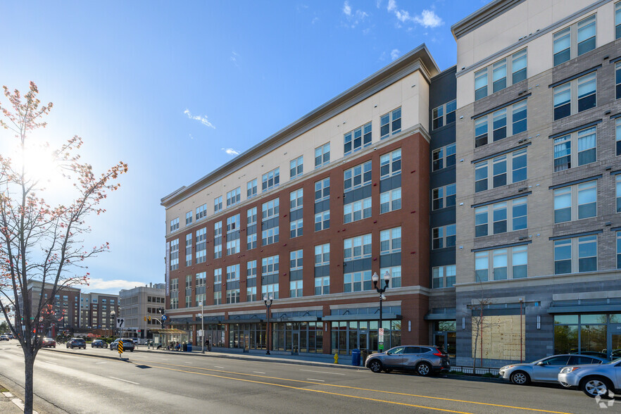 925 S Glebe Rd, Arlington, VA for lease - Building Photo - Image 3 of 50