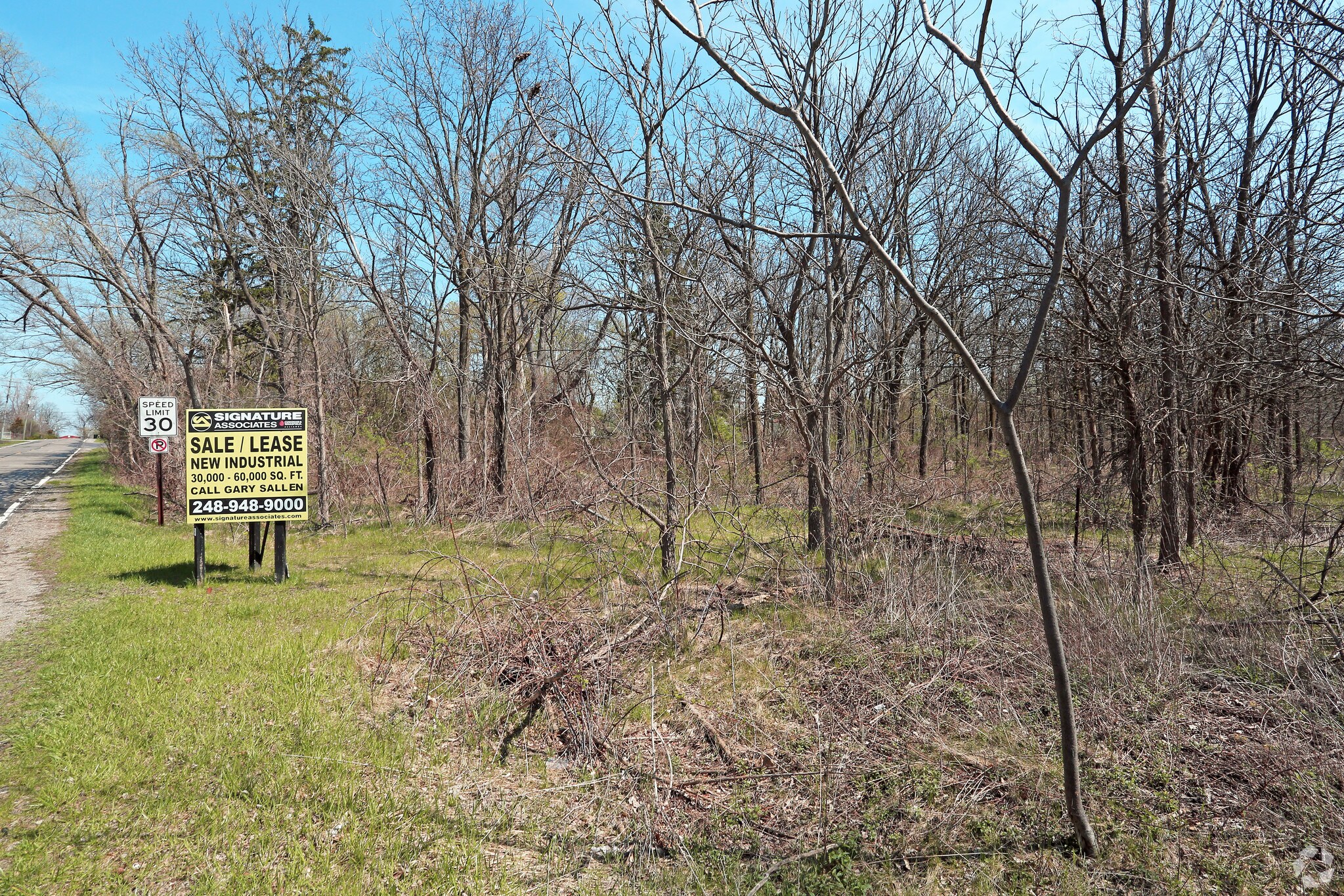 Seeley Rd, Novi, MI for sale Primary Photo- Image 1 of 1