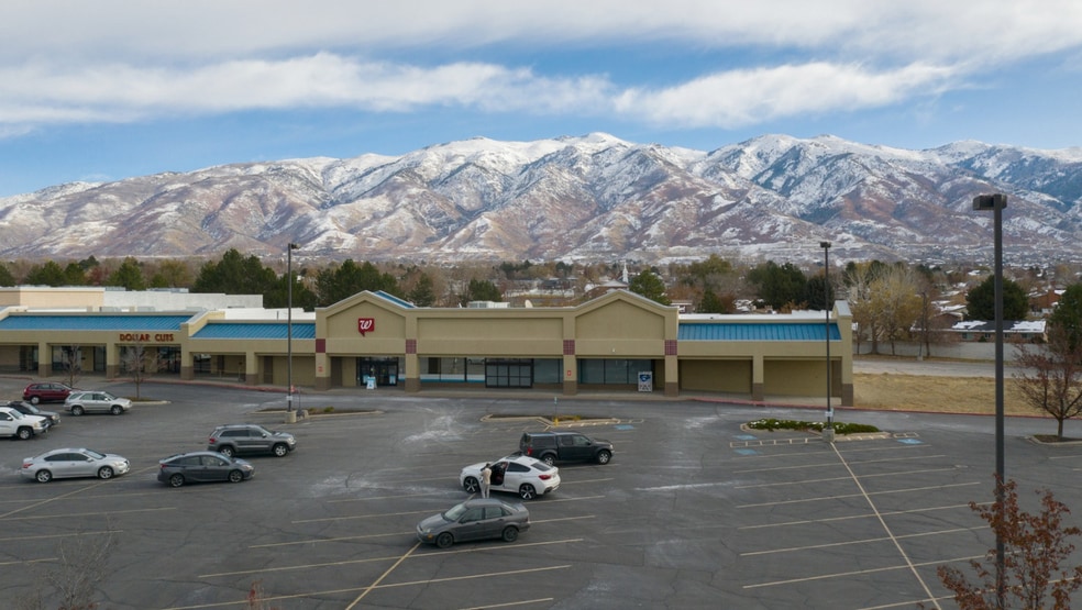 860-880 North Fairfield Road, Layton, UT 84041, Layton, UT for lease - Building Photo - Image 1 of 6