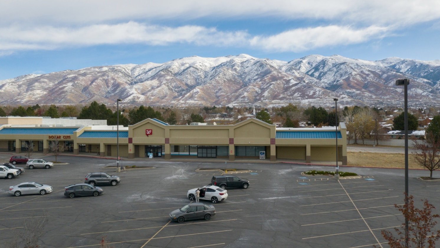 860-880 North Fairfield Road, Layton, UT 84041, Layton, UT for lease Building Photo- Image 1 of 7