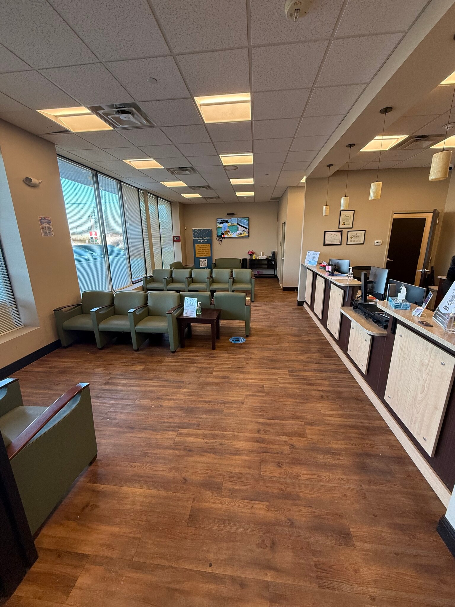 131 W Sunrise Hwy, Freeport, NY for lease Lobby- Image 1 of 6