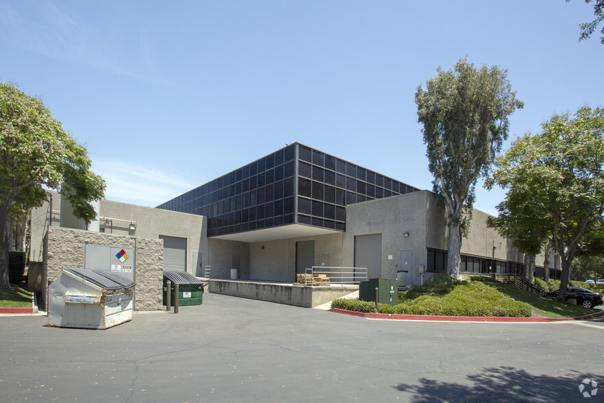 9449 Carroll Park Dr, San Diego, CA for lease - Building Photo - Image 3 of 3