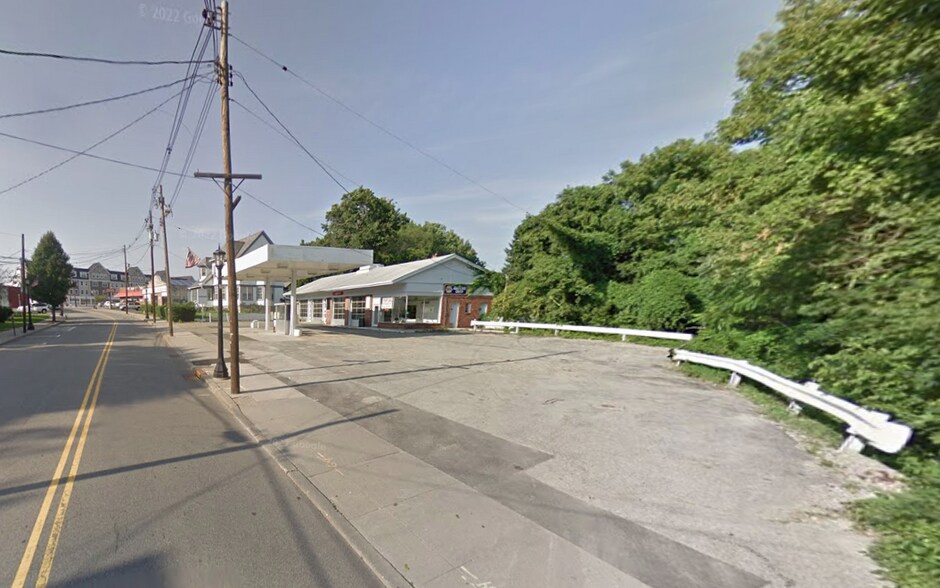 249 Spring St, Newton, NJ 07860 Retail for Sale