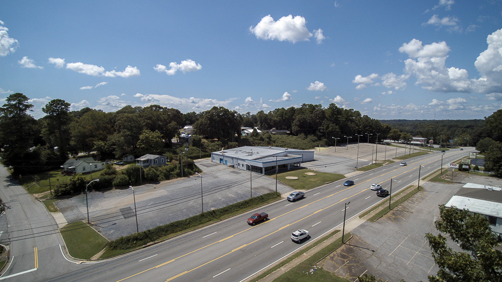 709 New Franklin Rd, Lagrange, GA for lease - Building Photo - Image 3 of 36