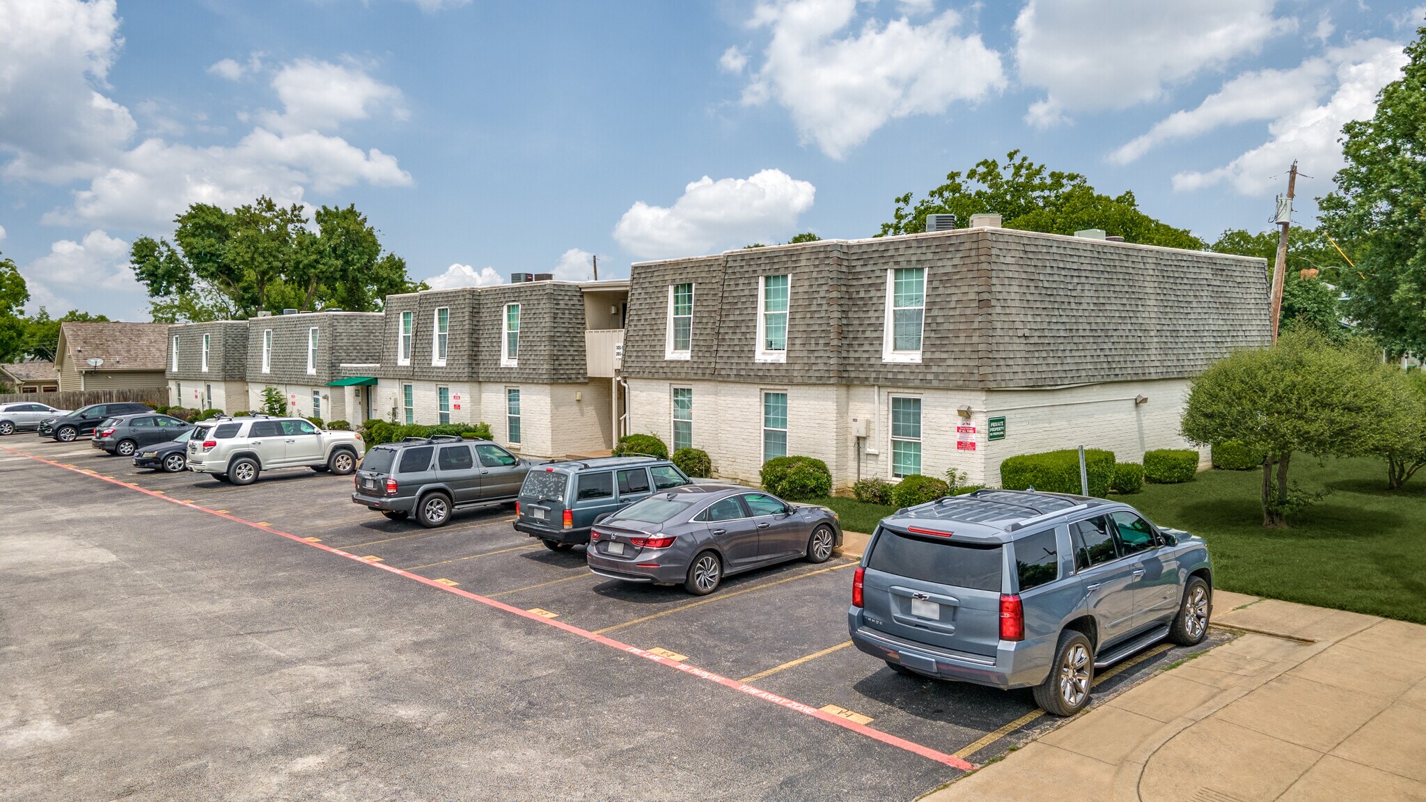 421 E Worth St, Grapevine, TX 76051 Texas Apartments, Inc