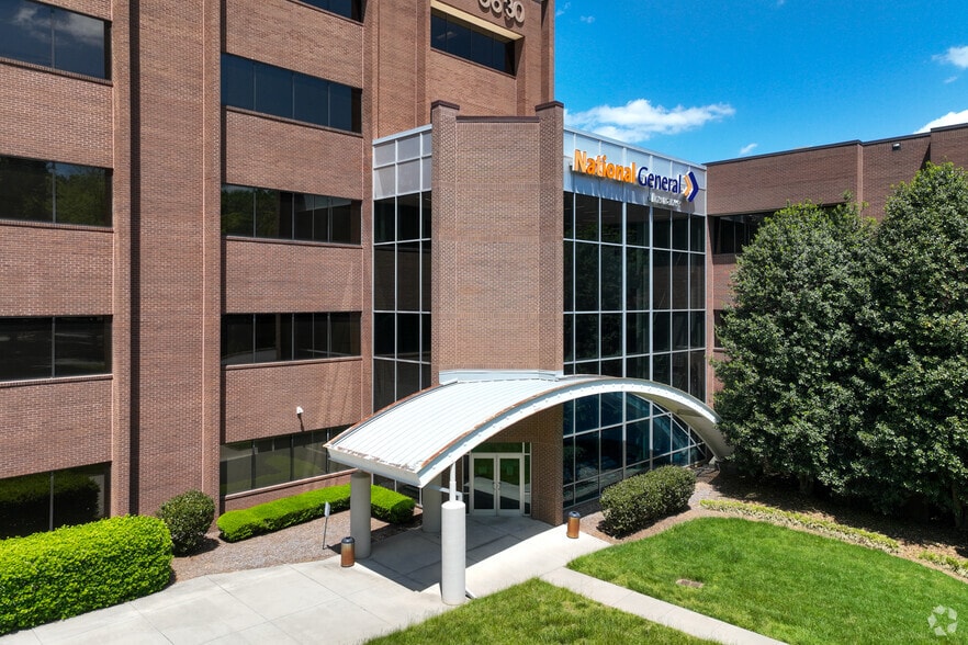 5630 University Pky, Winston-Salem, NC for lease - Building Photo - Image 2 of 6