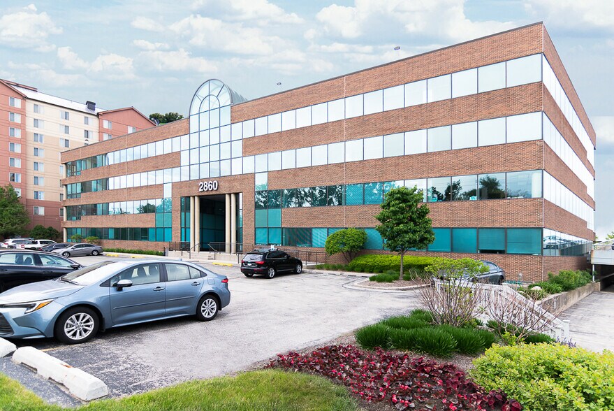 2860 S River Rd, Des Plaines, IL for lease - Building Photo - Image 2 of 8