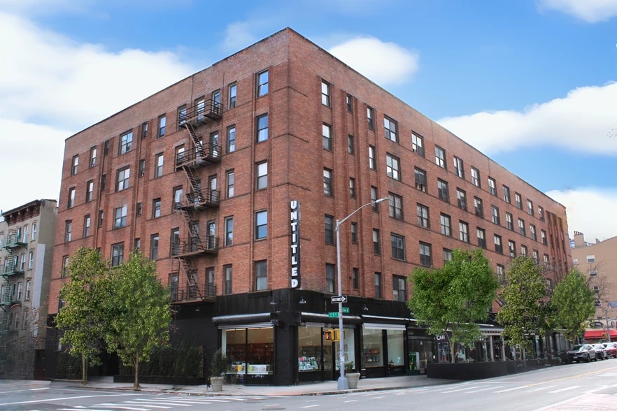 66 Avenue A, New York, NY for lease - Building Photo - Image 3 of 4