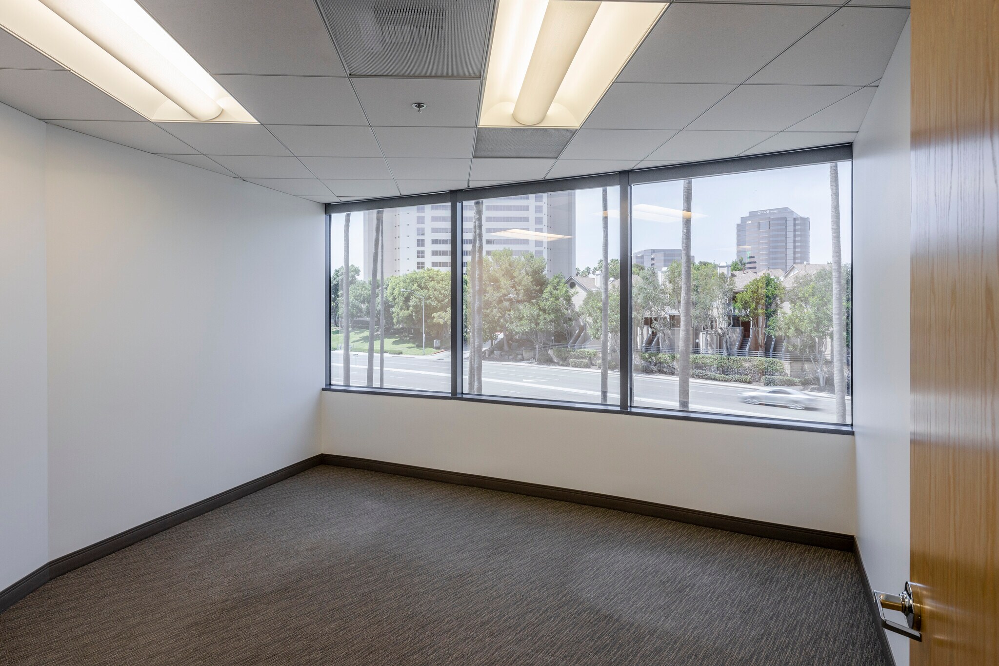 9255 Towne Centre Dr, San Diego, CA 92121 - La Jolla Center II ...