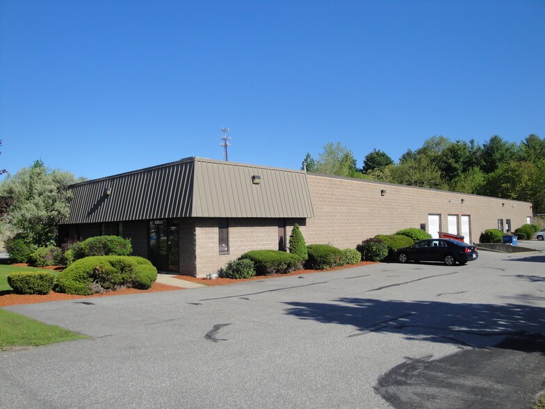 100 Zachary Rd, Manchester, NH for sale - Building Photo - Image 1 of 1