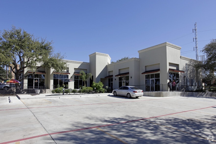 5739 Callaghan Ctr, San Antonio, TX for lease - Building Photo - Image 1 of 18